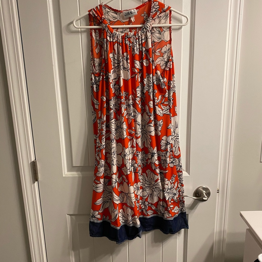 Cute dress tropical